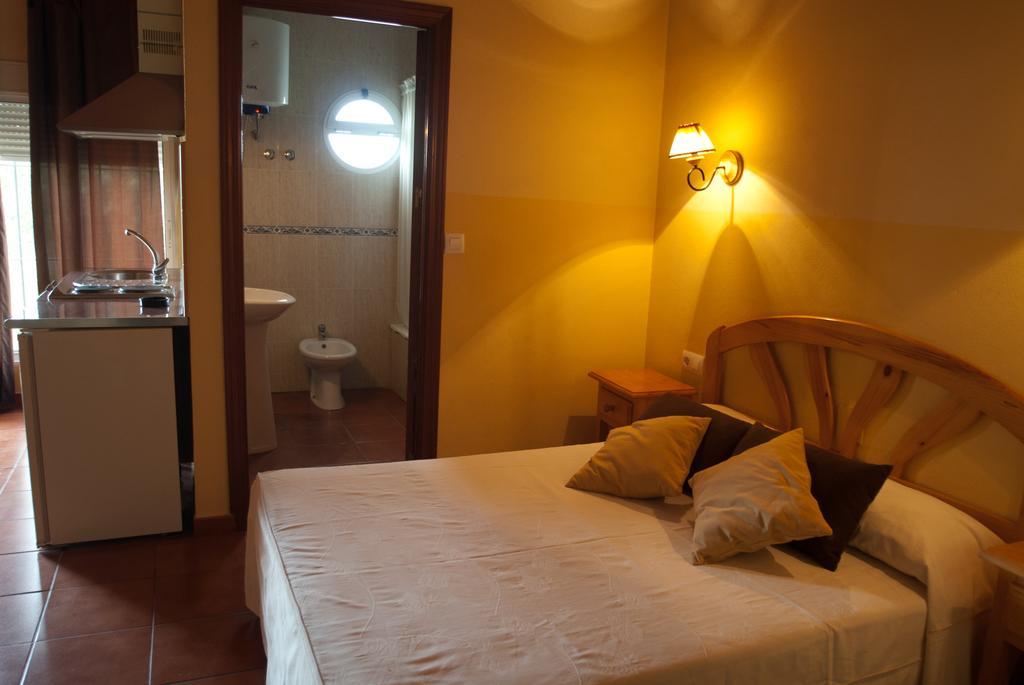 Aparthotel Las Palomas 라 푸에블라 데 로스 인판테스 외부 사진